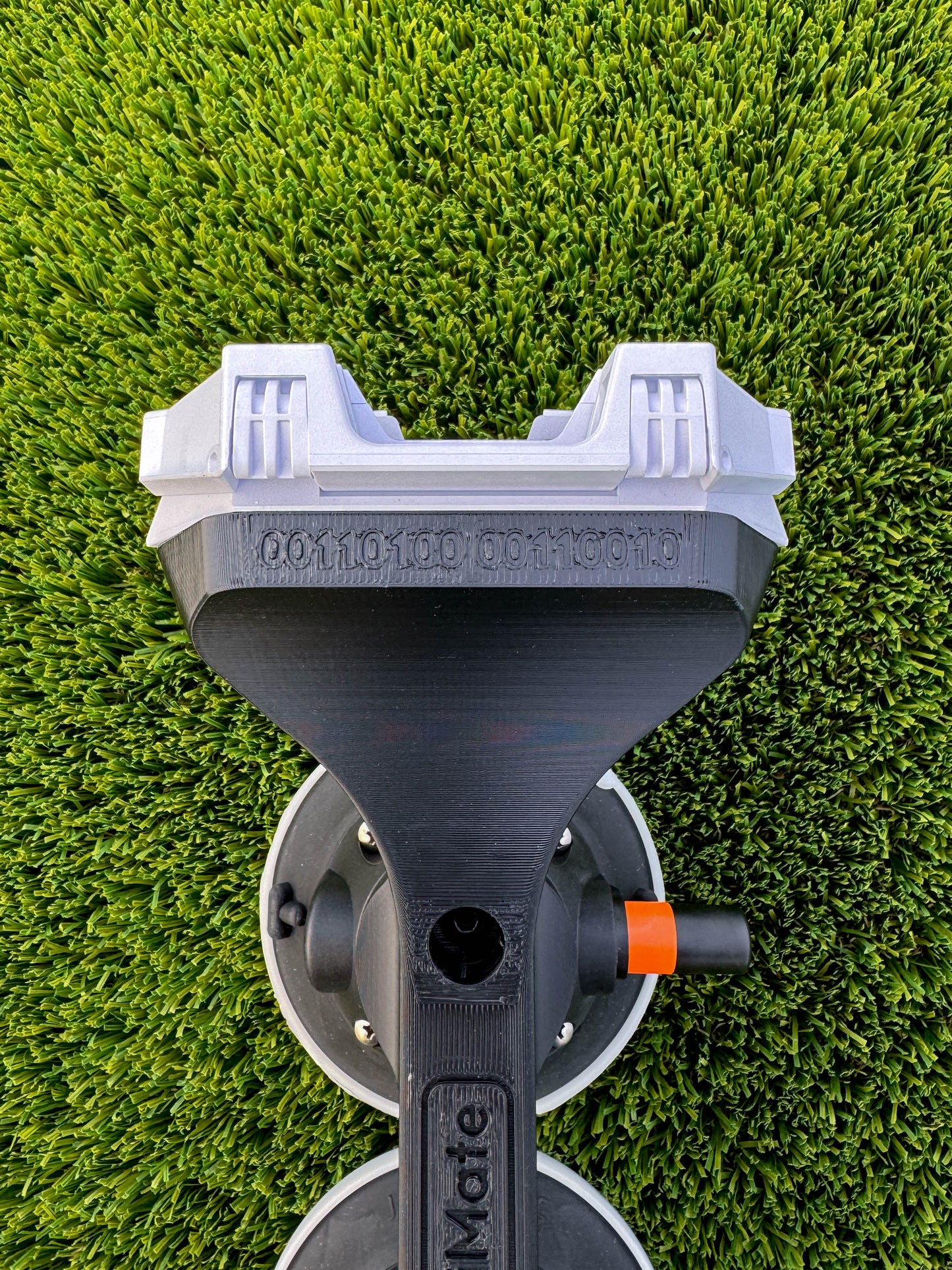MiniMate Mount – Secure Portable Suction Mount for Starlink Mini